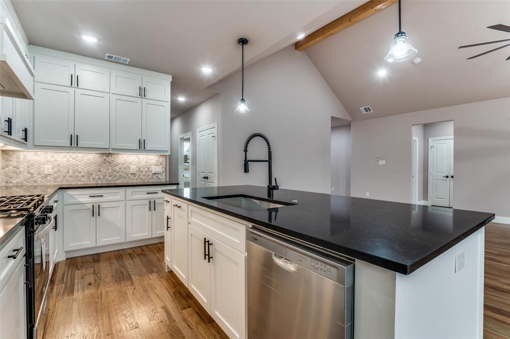 G T Sullivan 03 - Residential