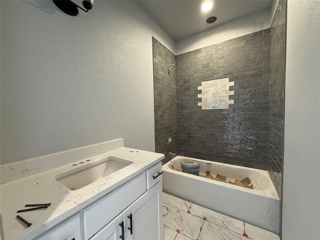 441 Guadalupe Trail