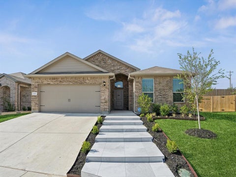 Photo of 765 Beebrush Drive, Fort Worth, TX 76131 (MLS # 21387249)