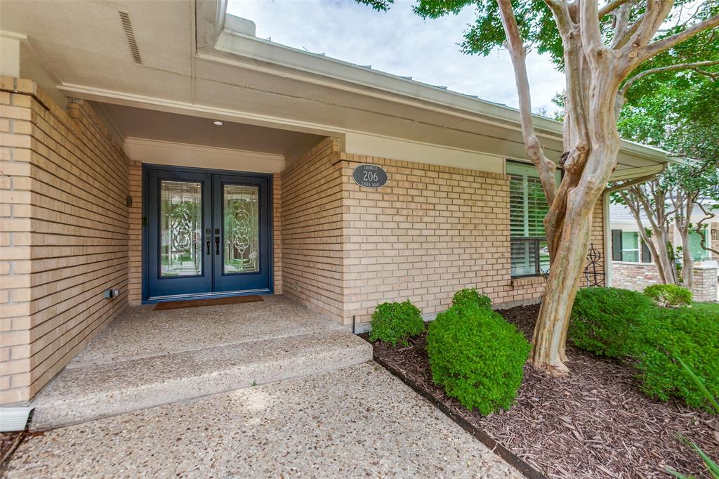 206 Crooked Creek Drive