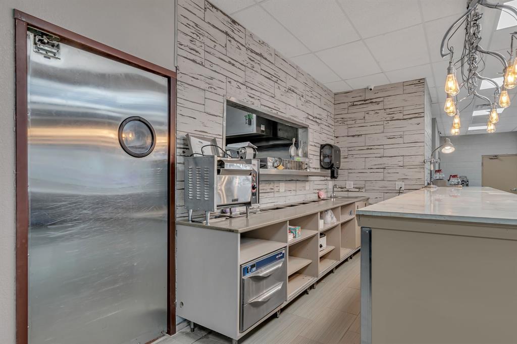 Altadena Heights - Commercial Sale