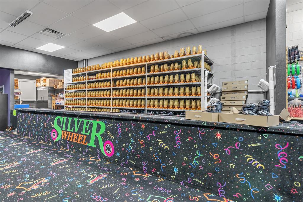 Altadena Heights - Commercial Sale