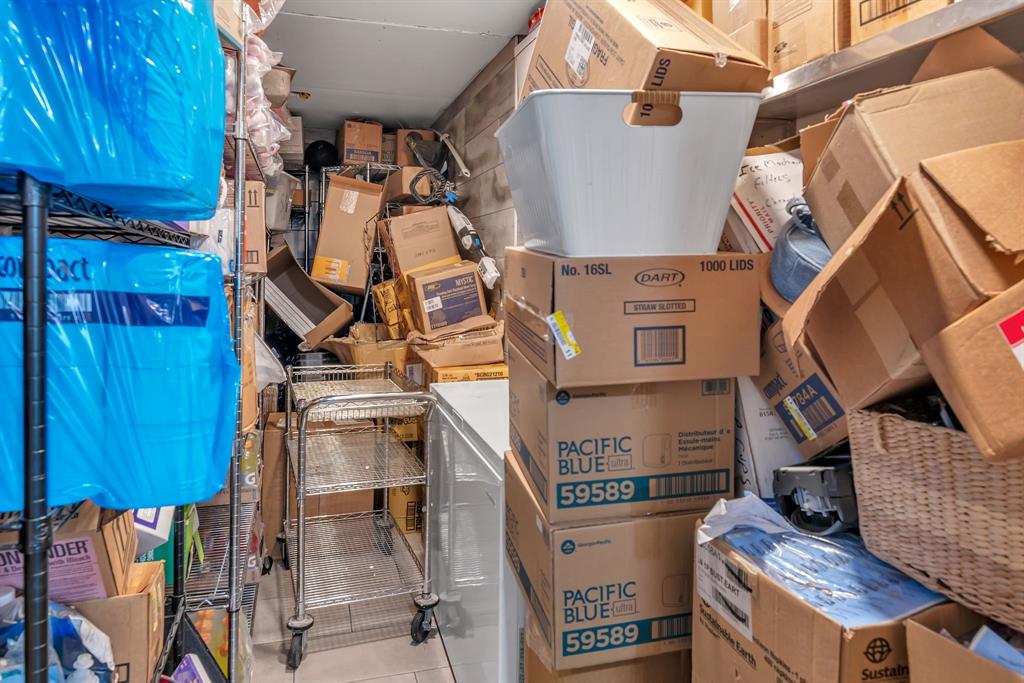 Altadena Heights - Commercial Sale