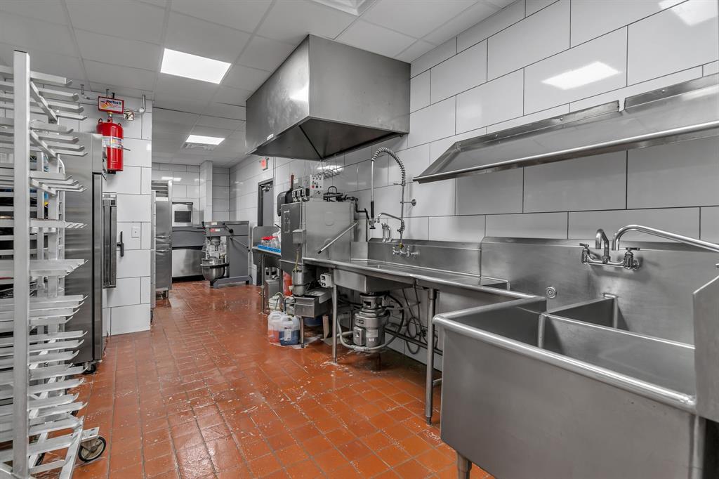 Altadena Heights - Commercial Sale