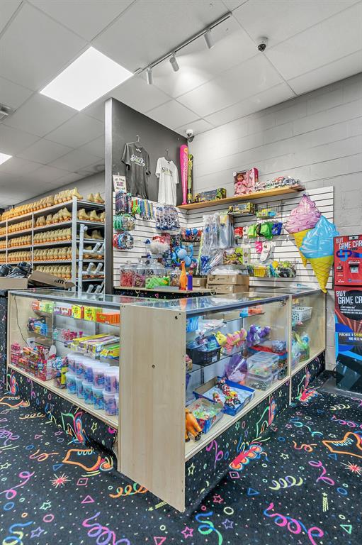 Altadena Heights - Commercial Sale