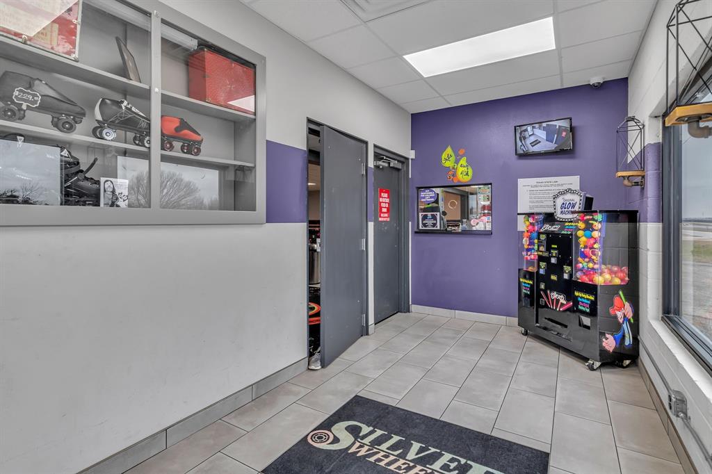 Altadena Heights - Commercial Sale