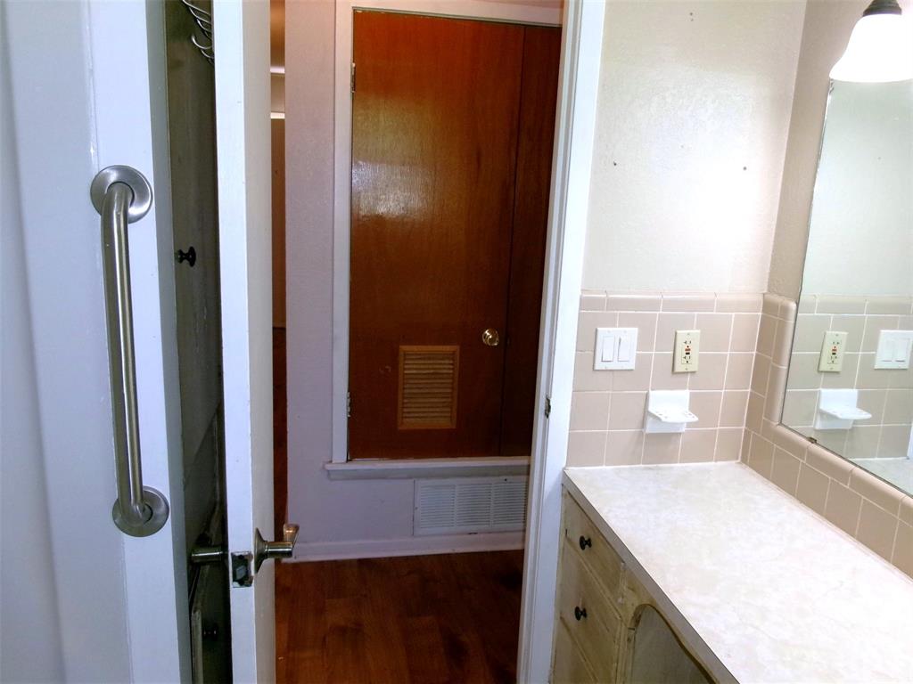 Gibson-Bangs - Residential