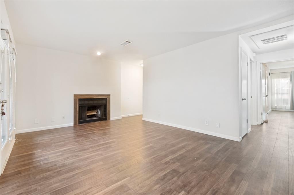 Cloisters Condo The - Residential