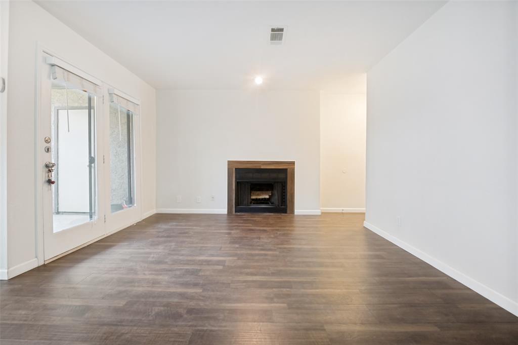 Cloisters Condo The - Residential