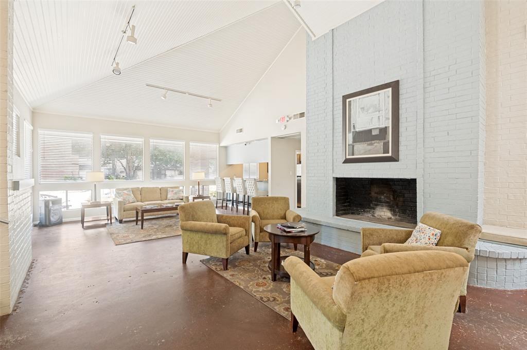 Cloisters Condo The - Residential