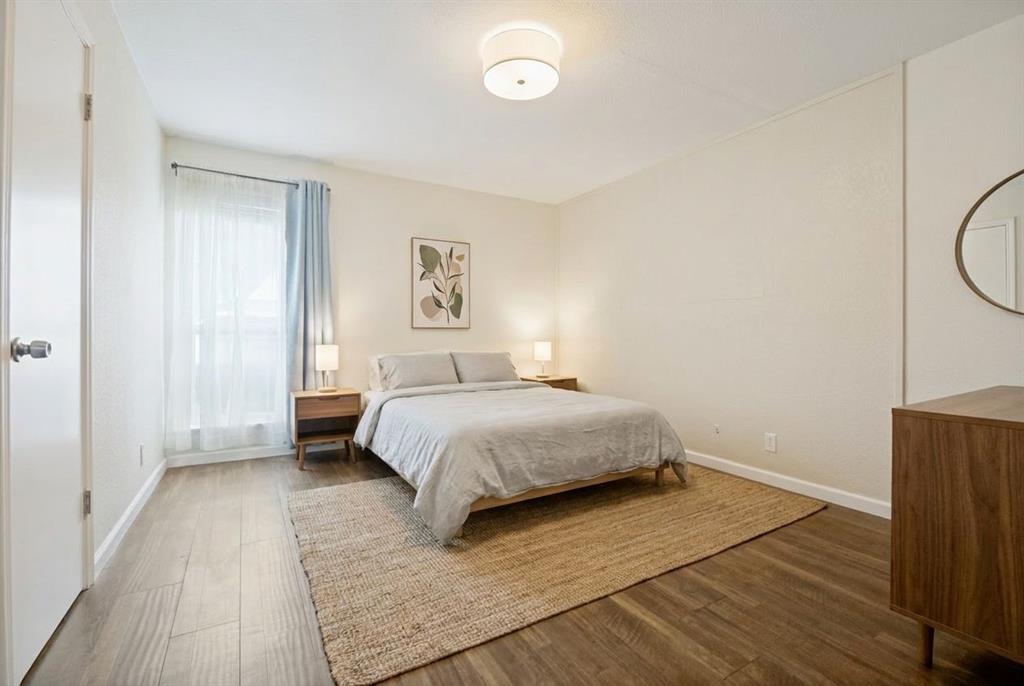 Cloisters Condo The - Residential