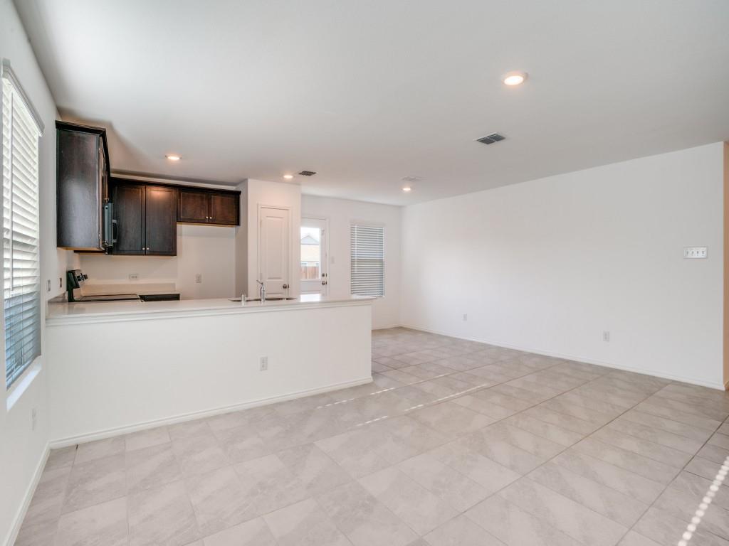 207 Lemongrass