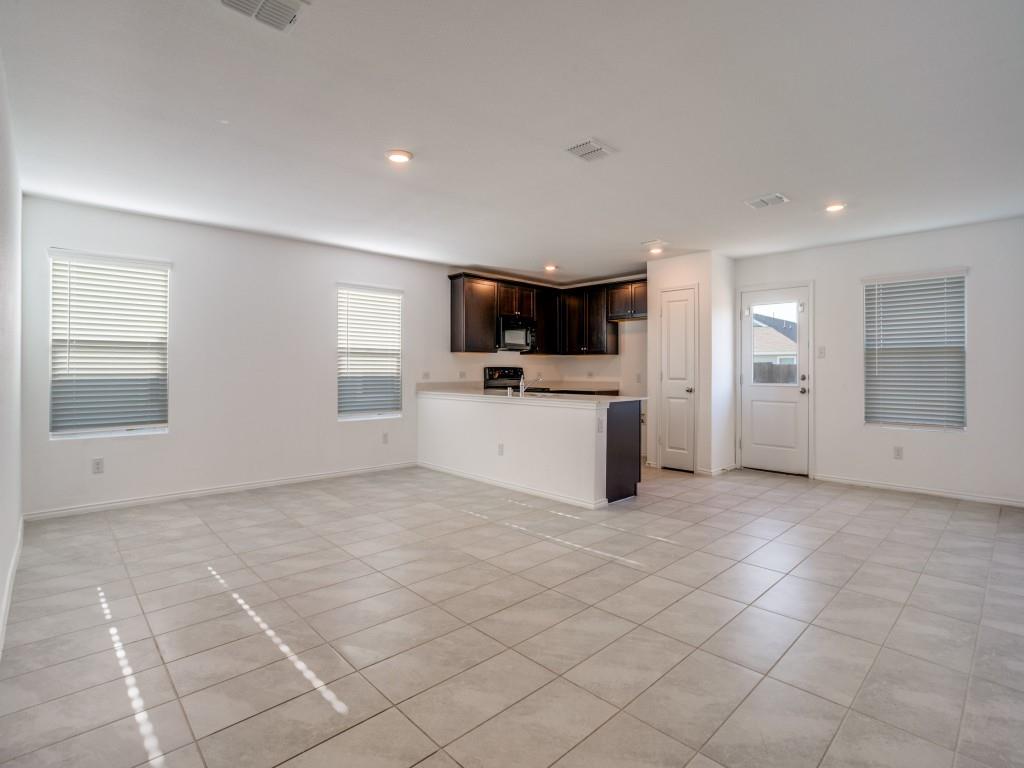 207 Lemongrass
