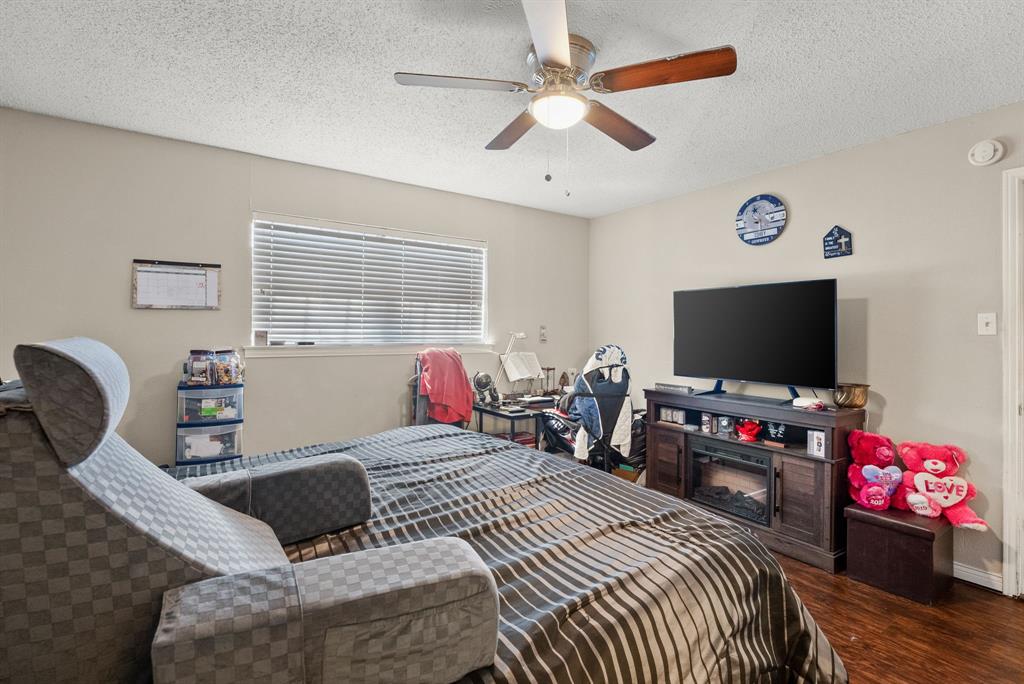 PALUXY SQUARE - Residential Income