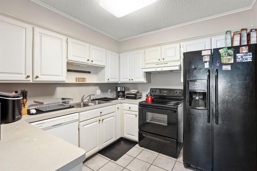 PALUXY SQUARE - Residential Income