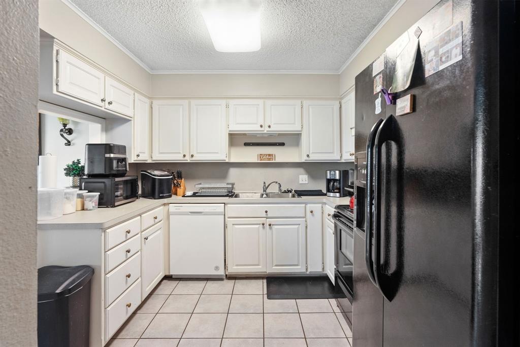 PALUXY SQUARE - Residential Income