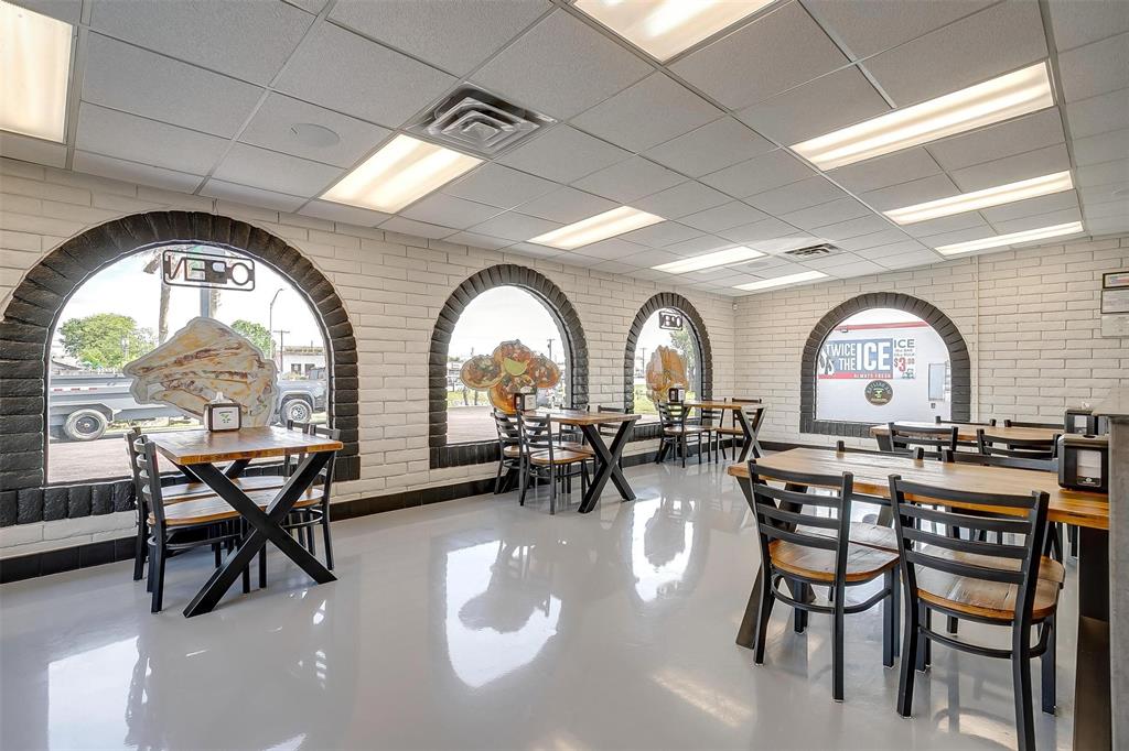 Crestmoor Park - Commercial Sale