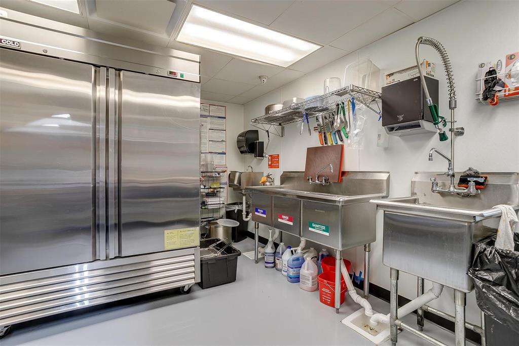 Crestmoor Park - Commercial Sale