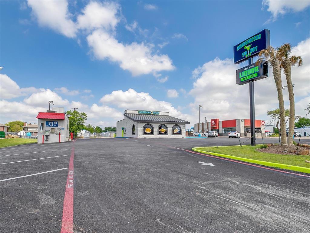 Crestmoor Park - Commercial Sale