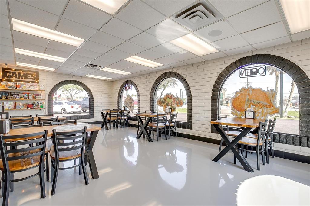 Crestmoor Park - Commercial Sale