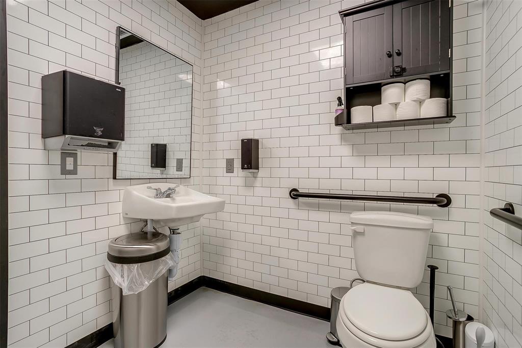 Crestmoor Park - Commercial Sale