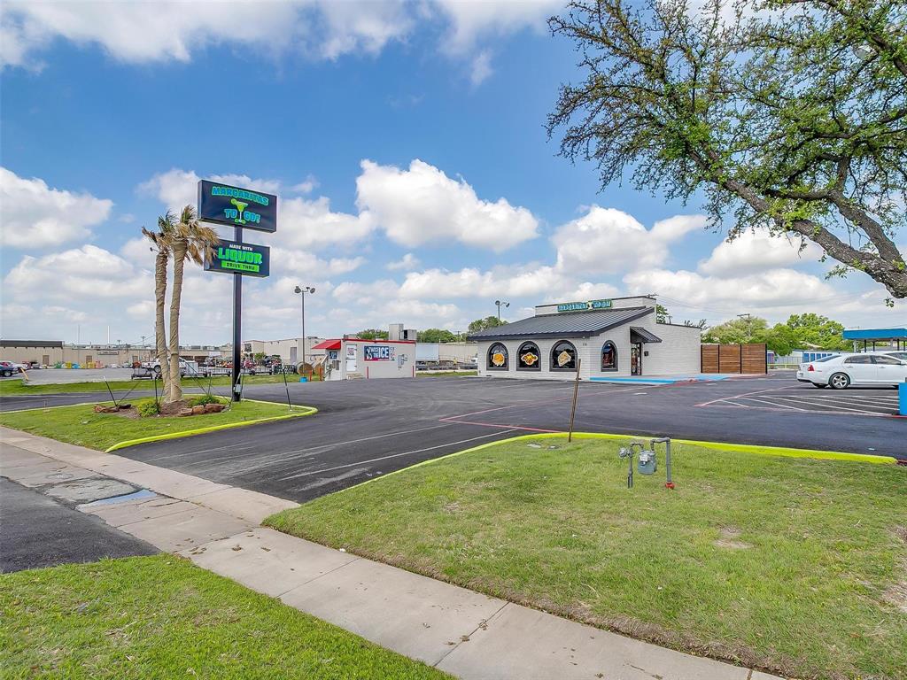 Crestmoor Park - Commercial Sale