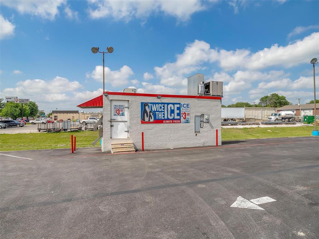 Crestmoor Park - Commercial Sale