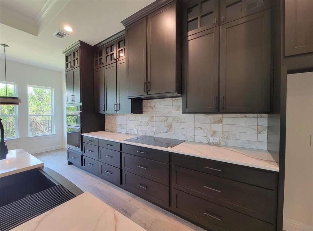 37048 Woodacre Court