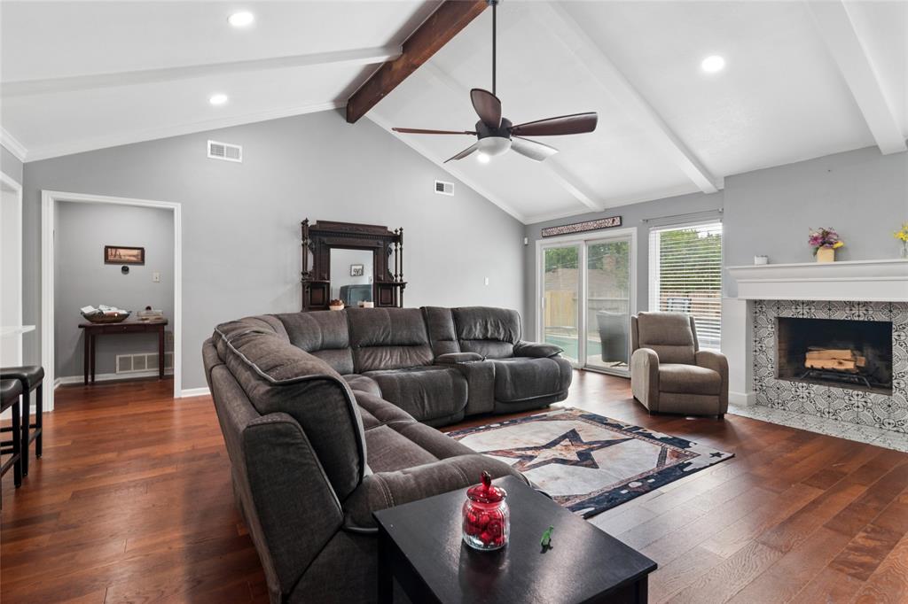 5214 Rustle Leaf Drive