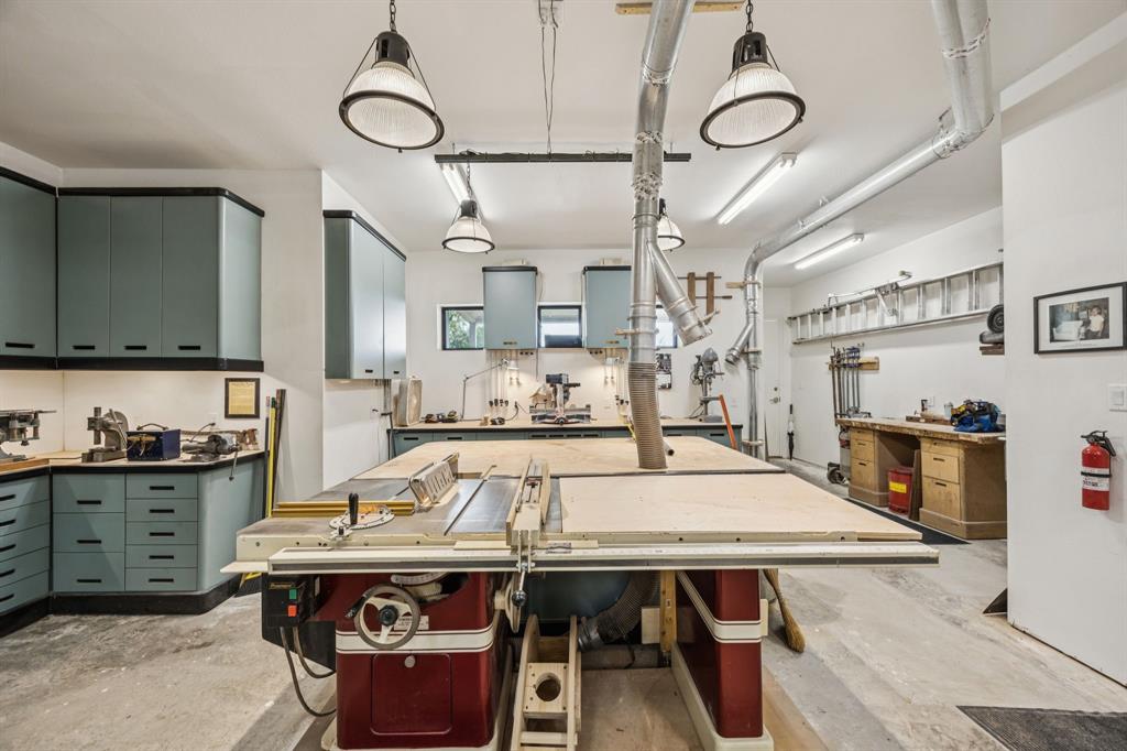 Roanoke Hills - Residential