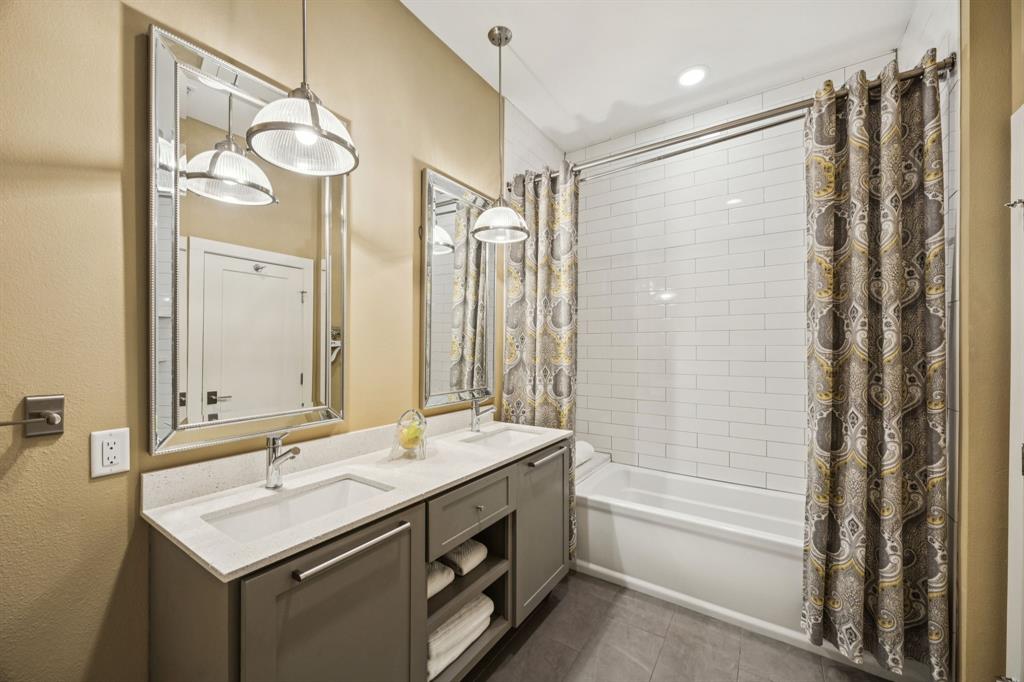 Roanoke Hills - Residential