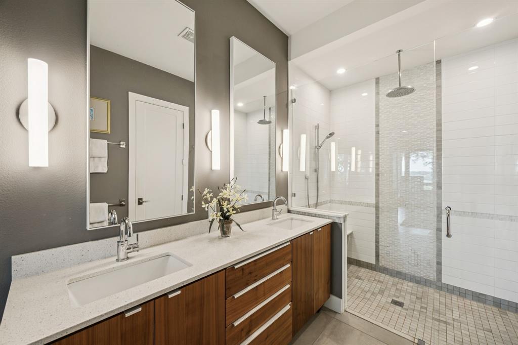 Roanoke Hills - Residential