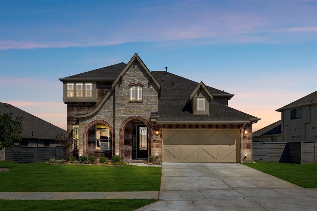 825 Twisted Leaf Lane