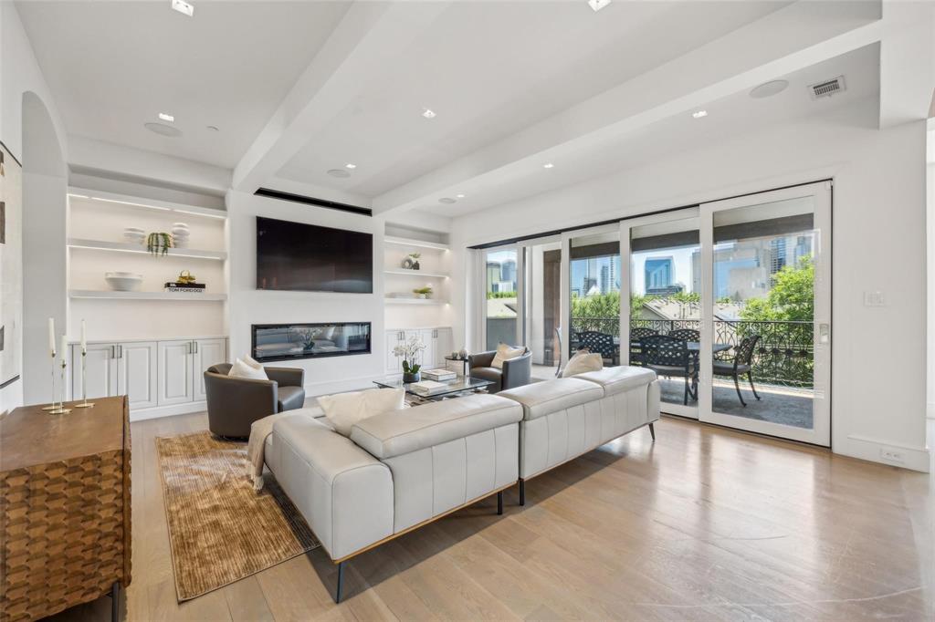 TIMON BOLL - Residential