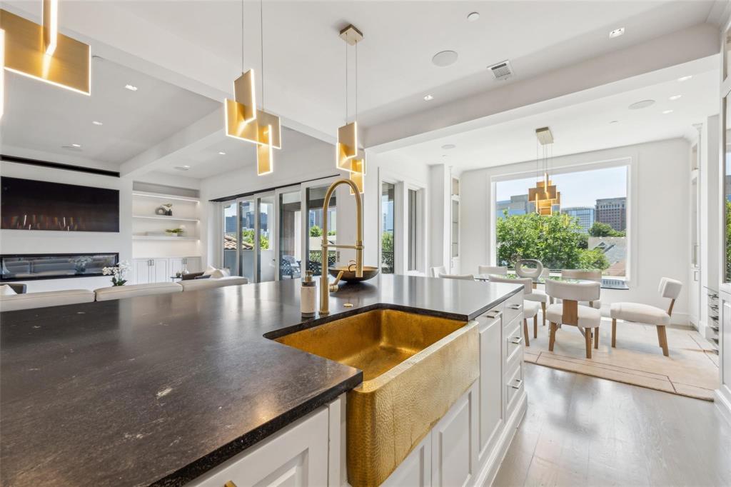 TIMON BOLL - Residential