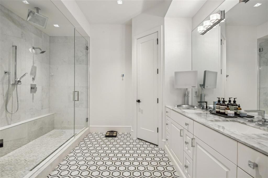 TIMON BOLL - Residential