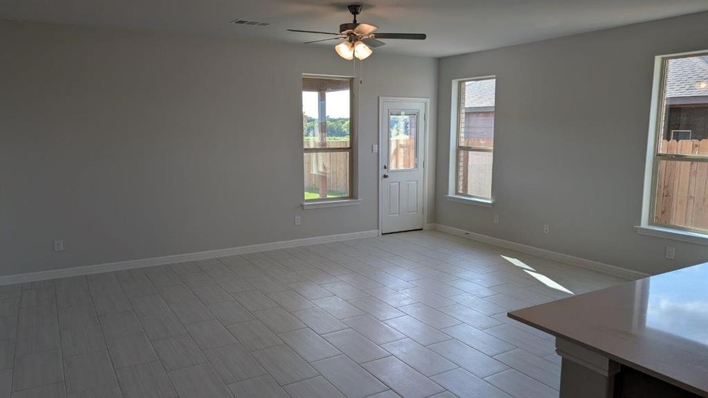 912 BOLL WEEVIL Drive