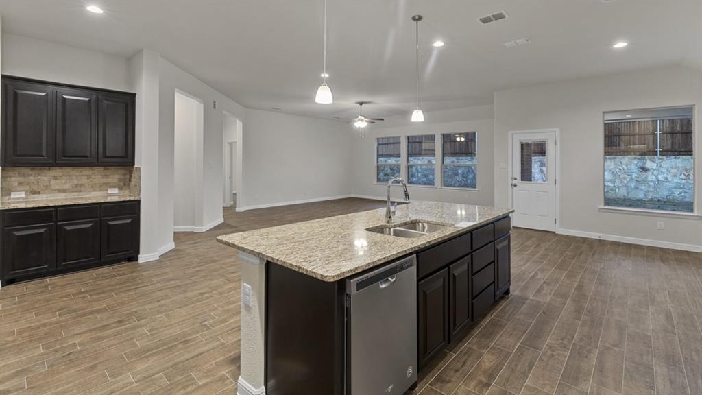 Lakeview Pointe - Residential