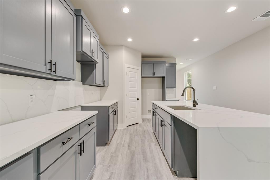 Lagow School - Residential