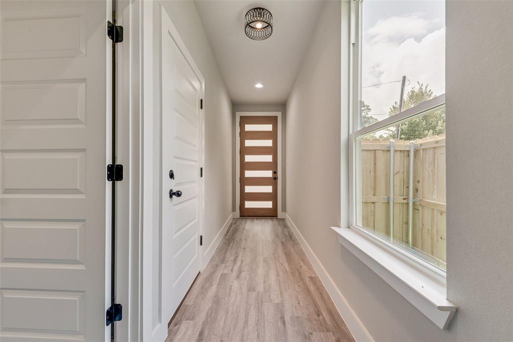 Lagow School - Residential