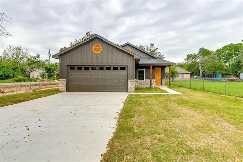 A home in Cleburne