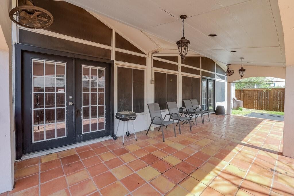 706 Gentry Drive