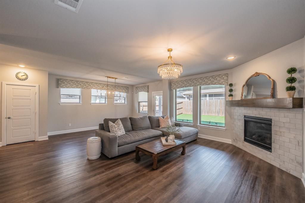 Tavolo Park - Residential