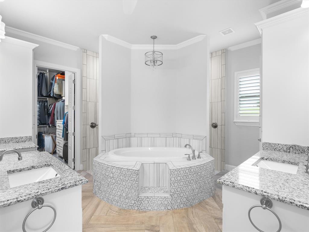 La Madera - Residential