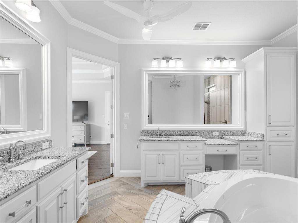 La Madera - Residential