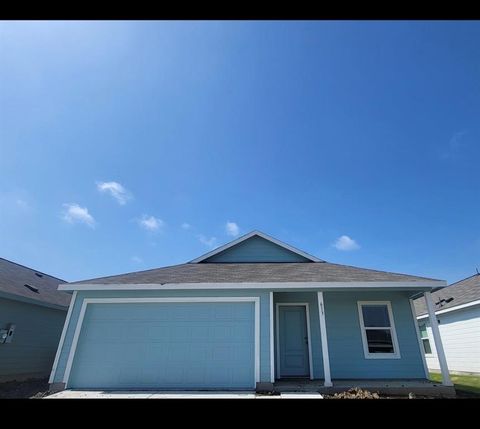 613 Holleman Dr Princeton TX 75407