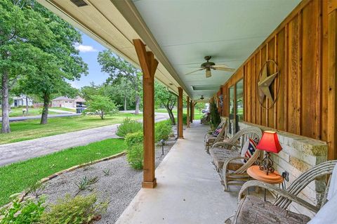 A home in Lake Kiowa