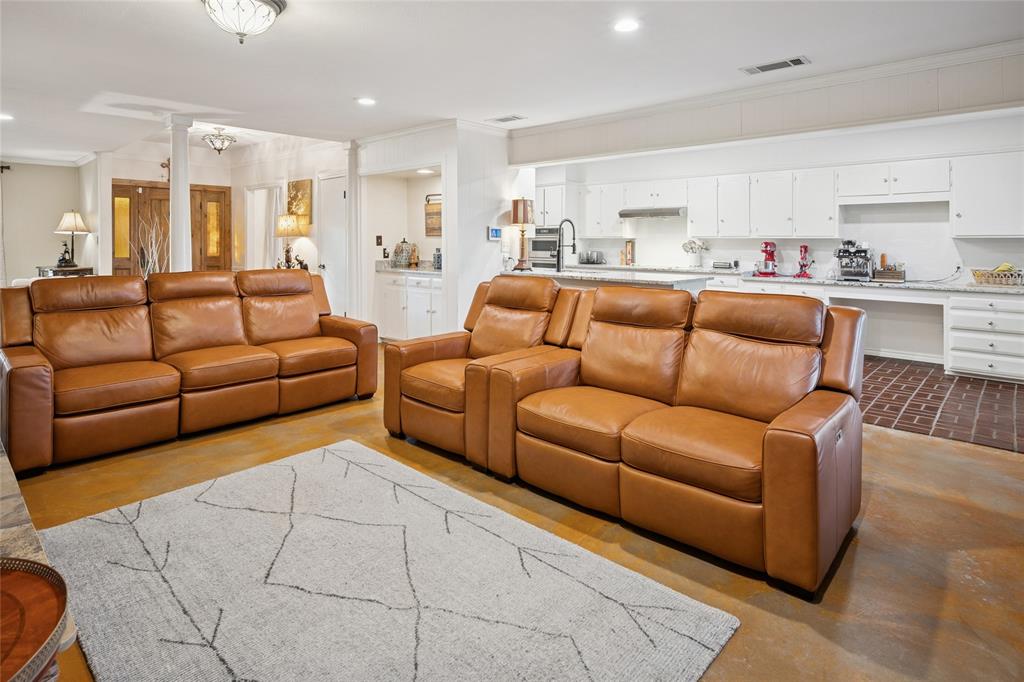 Ridglea Country Club Estate - Residential