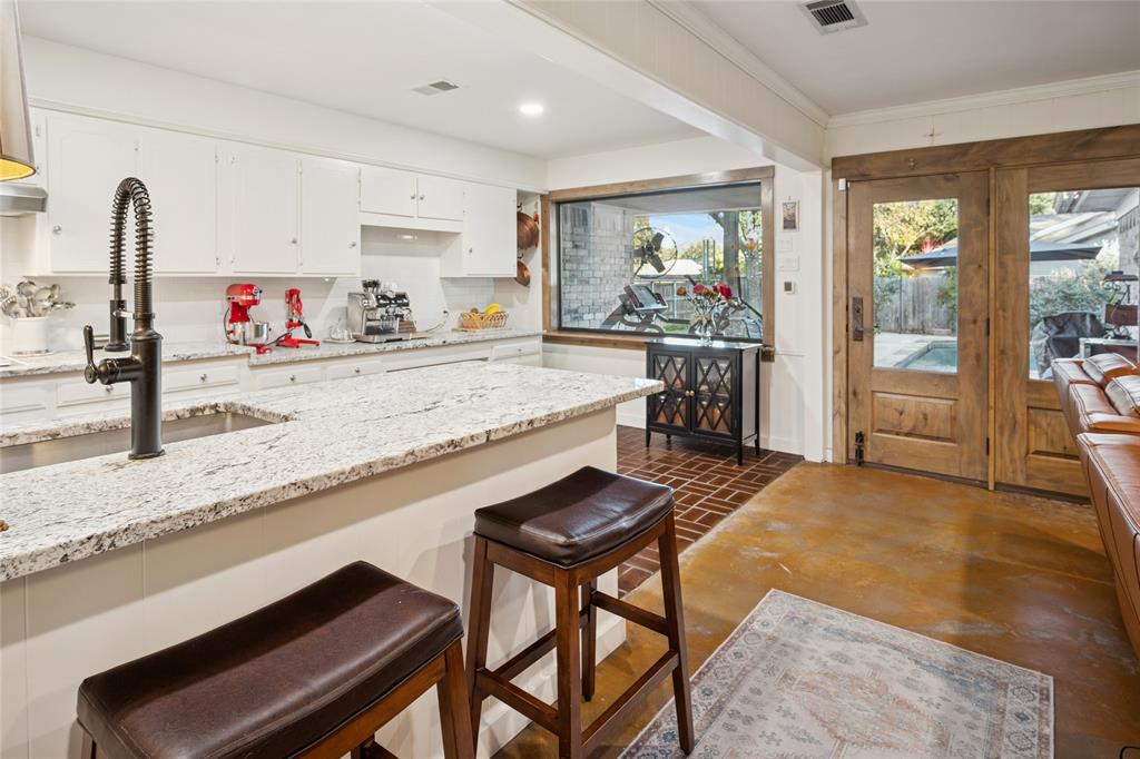 Ridglea Country Club Estate - Residential