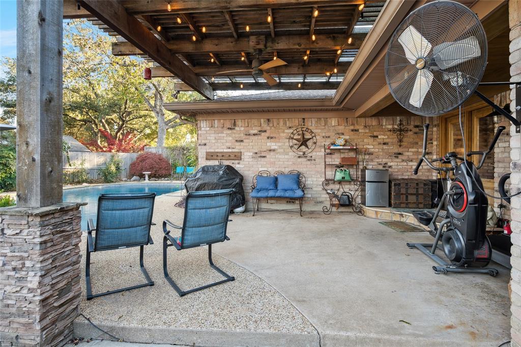 Ridglea Country Club Estate - Residential